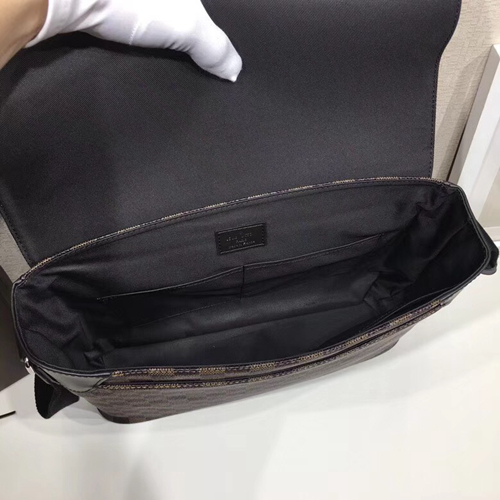 ルイヴィトンバッグ着用イメージ